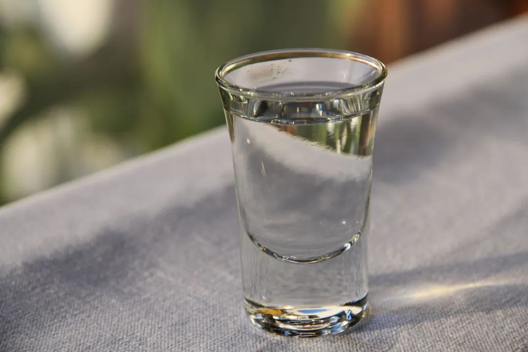 中國白酒的微量香味成分：探秘酒香之源(圖1)