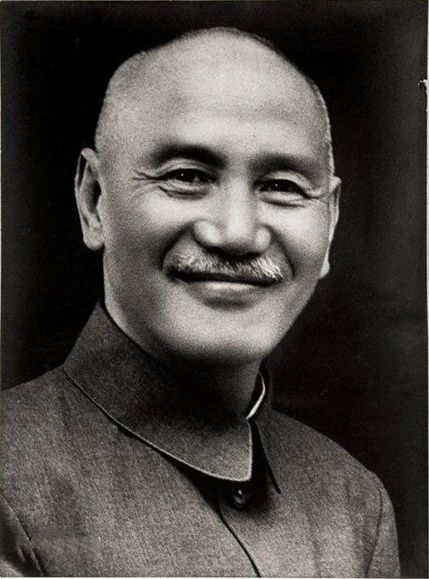 蔣介石詩(shī)詞選(圖1) 蔣介石詩(shī)詞選(圖1)