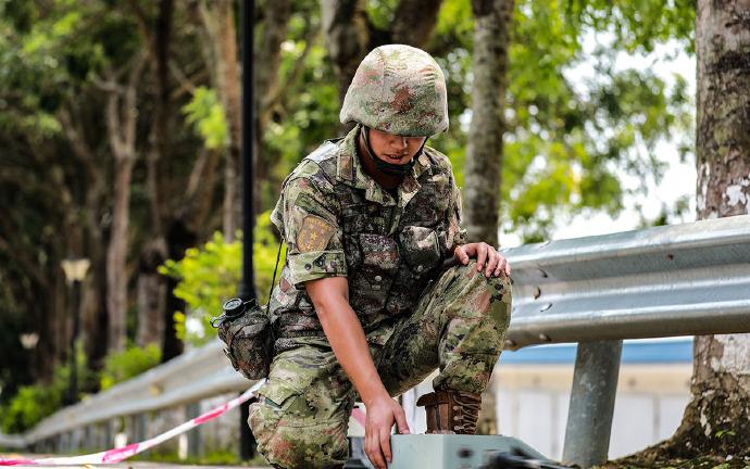 近日海軍陸軍訓(xùn)練紀(jì)實(shí)(圖6)
