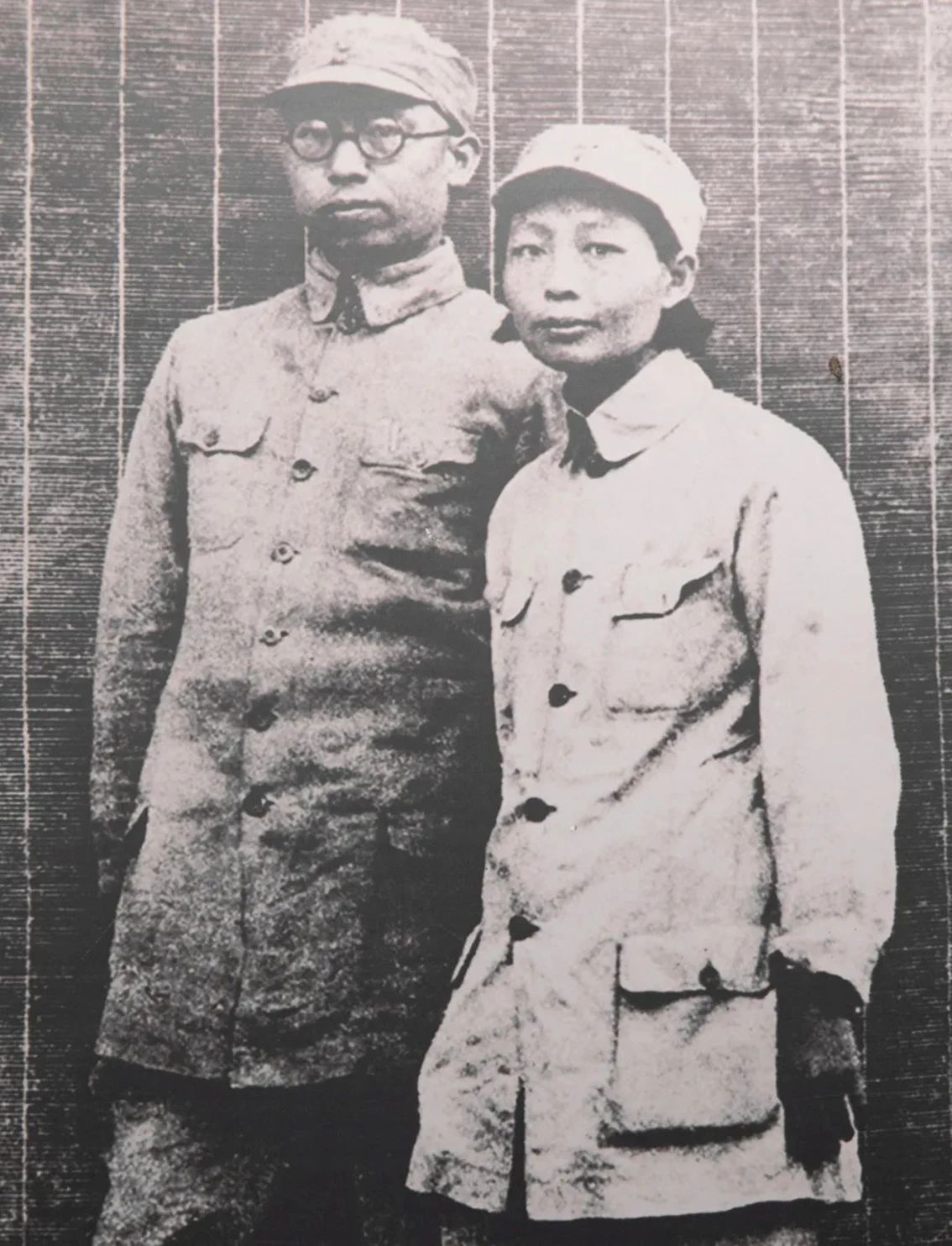 羅榮桓：唯一政工出身的元帥，山東敵后戰(zhàn)場(chǎng)獨(dú)當(dāng)一面，溘然長(zhǎng)逝毛主席悲書“國(guó)有疑難可問(wèn)誰(shuí)”(圖5)