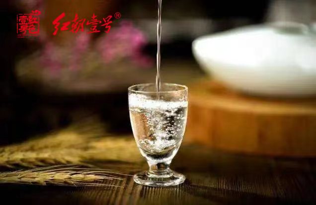 真正會(huì)喝酒的人：兩不貪，兩不亂(圖1)