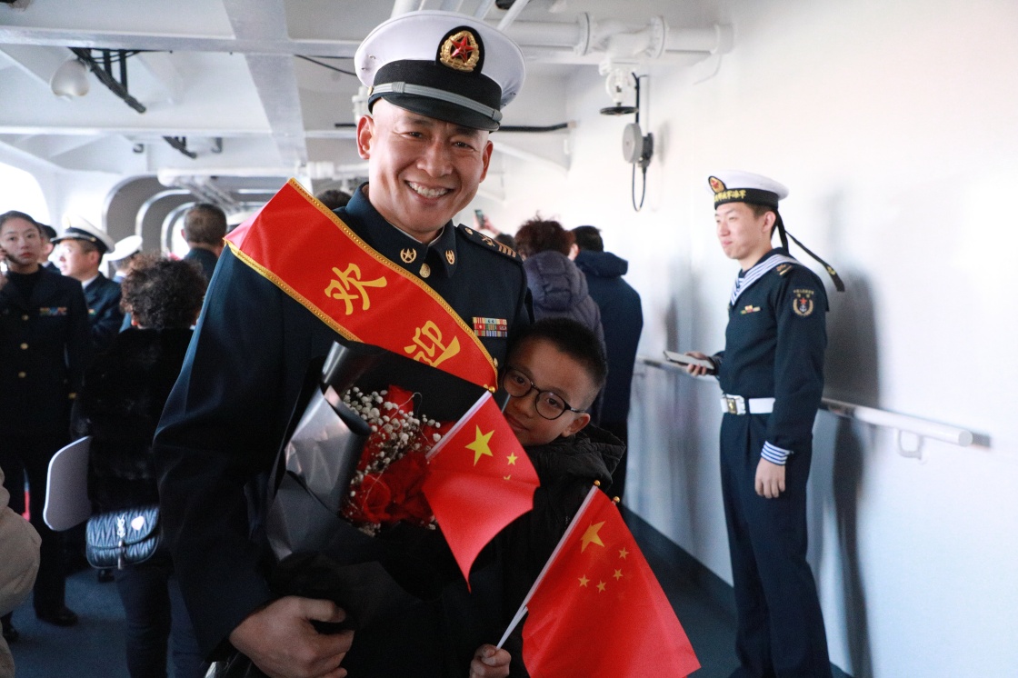 中國海軍“和平方舟”號醫(yī)院船圓滿完成“和諧使命-2024”任務(wù)歸國(圖5) 中國海軍“和平方舟”號醫(yī)院船圓滿完成“和諧使命-2024”任務(wù)歸國(圖5)