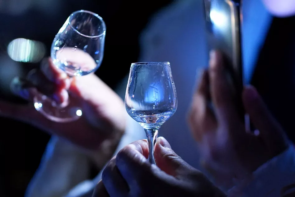 這6個(gè)時(shí)間段飲酒，對(duì)身體危害最大！(圖1)