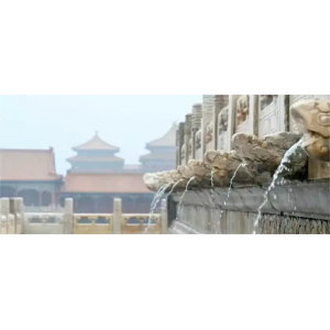 氣象奇觀——九龍吐水，降雨挑戰(zhàn)故宮底線？網(wǎng)友：好評與擔(dān)憂齊飛
