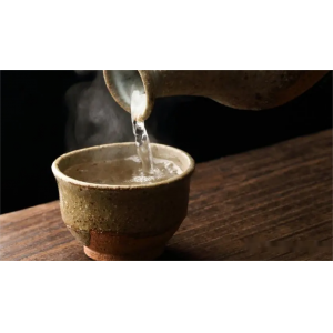 白酒只需開瓶倒杯？大錯(cuò)特錯(cuò)