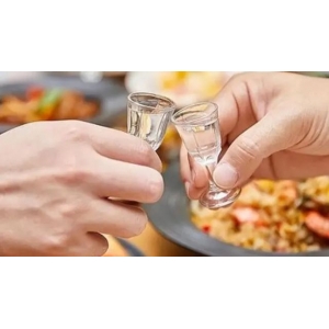 記住這8個萬能敬酒公式，任何宴會都游刃有余！