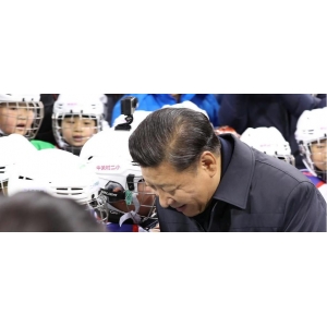 習(xí)近平的滑冰往事：撂下書包就上什剎海