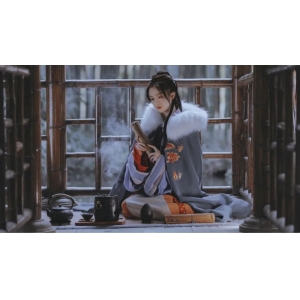 不為世事煩憂，只愿優(yōu)雅一生